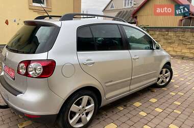 Хэтчбек Volkswagen Golf Plus 2008 в 