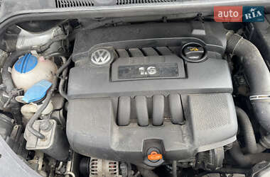 Хэтчбек Volkswagen Golf Plus 2005 в 