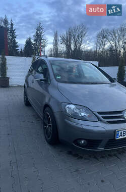 Хетчбек Volkswagen Golf Plus 2008 в 