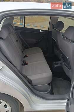 Хетчбек Volkswagen Golf Plus 2006 в 