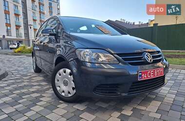 Хетчбек Volkswagen Golf Plus 2005 в 