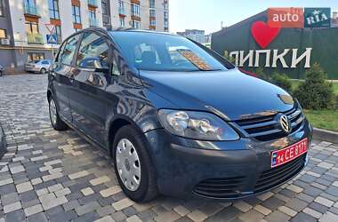 Хетчбек Volkswagen Golf Plus 2005 в 