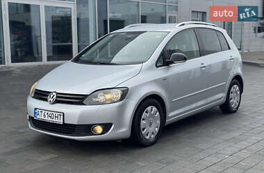 Хэтчбек Volkswagen Golf Plus 2012 в 