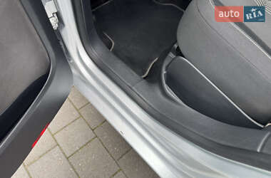 Хэтчбек Volkswagen Golf Plus 2012 в 