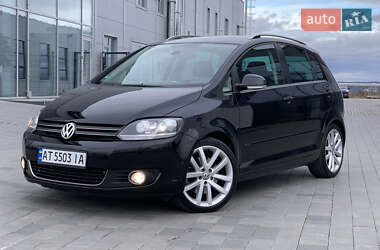 Хэтчбек Volkswagen Golf Plus 2010 в 