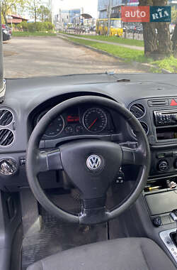 Хэтчбек Volkswagen Golf Plus 2005 в 