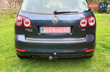 Хэтчбек Volkswagen Golf Plus 2009 в 