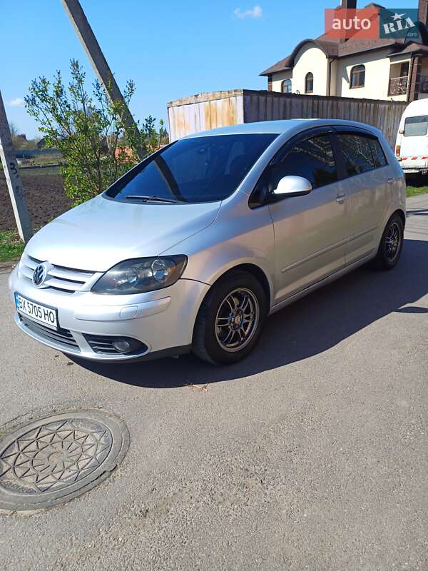 Хетчбек Volkswagen Golf Plus 2005 в Хмельницькому