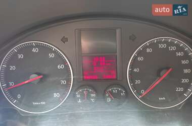 Хэтчбек Volkswagen Golf Plus 2005 в 