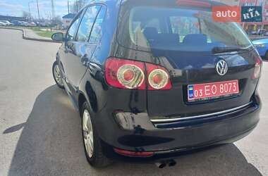 Хетчбек Volkswagen Golf Plus 2009 в 