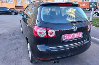 Хетчбек Volkswagen Golf Plus 2009 в 