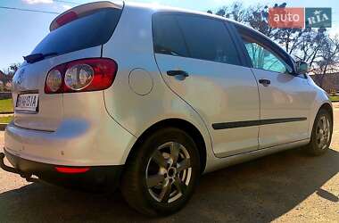 Хэтчбек Volkswagen Golf Plus 2005 в 