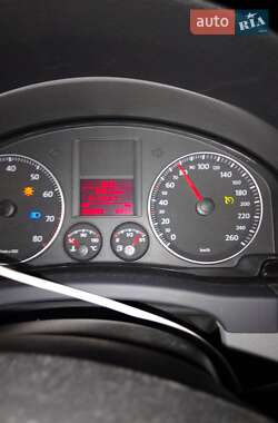 Хетчбек Volkswagen Golf Plus 2007 в 