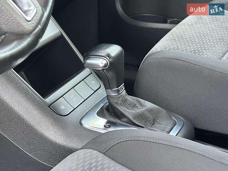 Хэтчбек Volkswagen Golf Plus 2009 в Днепре
