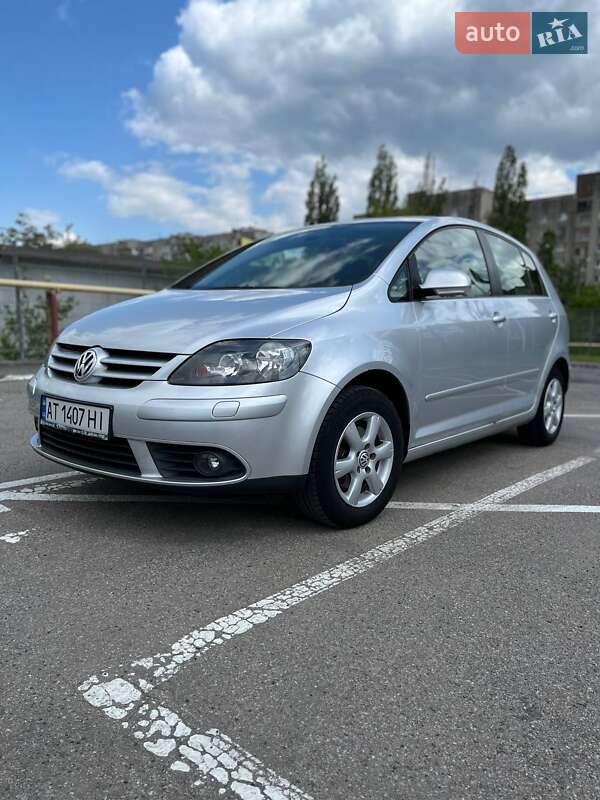 Хэтчбек Volkswagen Golf Plus 2005 в Ивано-Франковске