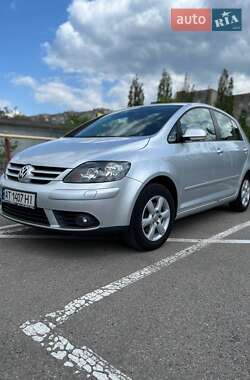 Хетчбек Volkswagen Golf Plus 2005 в 