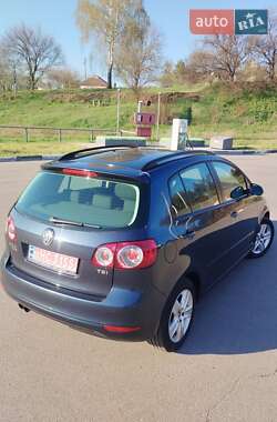 Хетчбек Volkswagen Golf Plus 2009 в 