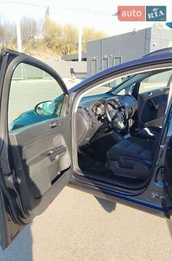 Хетчбек Volkswagen Golf Plus 2009 в 