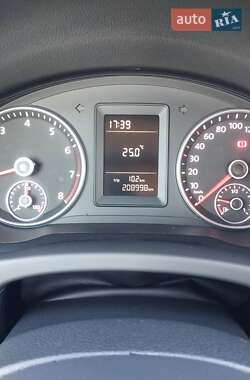 Хетчбек Volkswagen Golf Plus 2009 в 