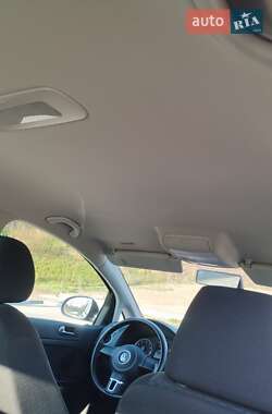 Хетчбек Volkswagen Golf Plus 2009 в 