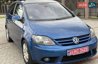 Хетчбек Volkswagen Golf Plus 2008 в 
