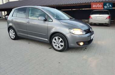 Хетчбек Volkswagen Golf Plus 2009 в 