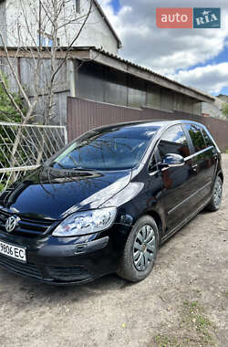 Хетчбек Volkswagen Golf Plus 2005 в Сумах