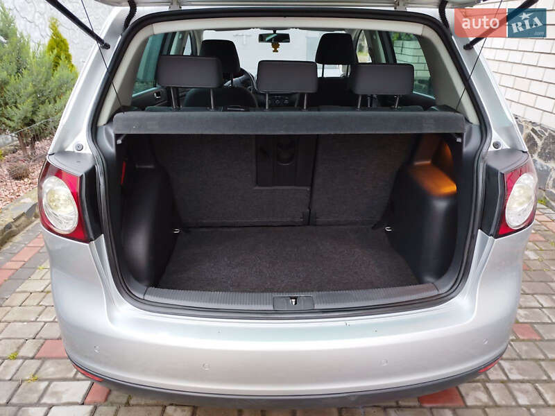 Хетчбек Volkswagen Golf Plus 2008 в Іршаві