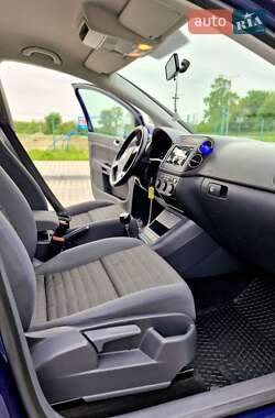 Хэтчбек Volkswagen Golf Plus 2008 в 