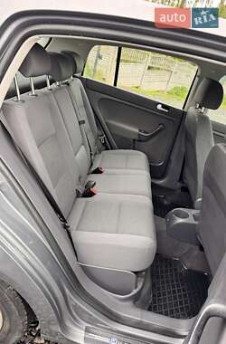 Хетчбек Volkswagen Golf Plus 2005 в 