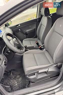 Хетчбек Volkswagen Golf Plus 2005 в 