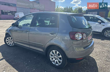 Хэтчбек Volkswagen Golf Plus 2005 в 