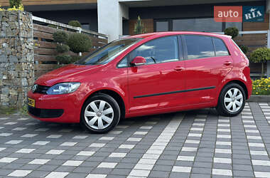 Хетчбек Volkswagen Golf Plus 2012 в 