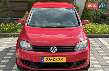 Хетчбек Volkswagen Golf Plus 2012 в 