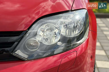 Хетчбек Volkswagen Golf Plus 2012 в 