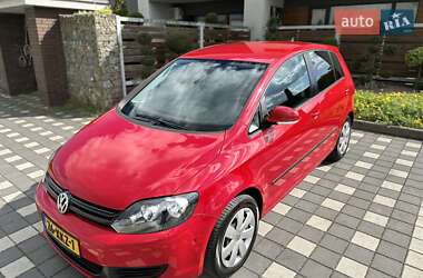 Хетчбек Volkswagen Golf Plus 2012 в 