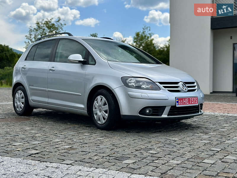 Хетчбек Volkswagen Golf Plus 2008 в Іршаві