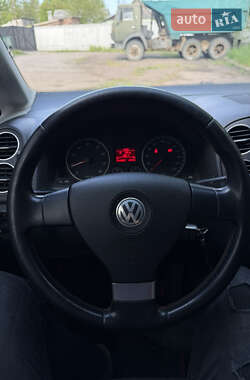 Хетчбек Volkswagen Golf Plus 2006 в 