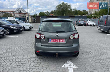 Хэтчбек Volkswagen Golf Plus 2005 в 