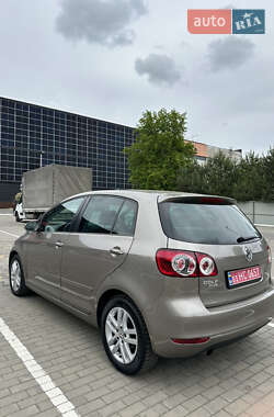 Хетчбек Volkswagen Golf Plus 2010 в 