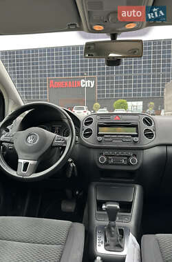 Хетчбек Volkswagen Golf Plus 2010 в 