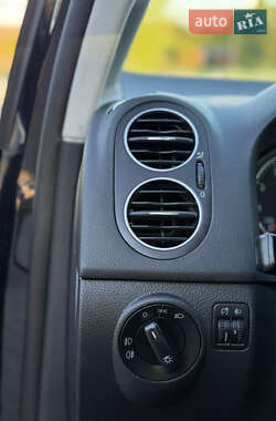 Хетчбек Volkswagen Golf Plus 2010 в 
