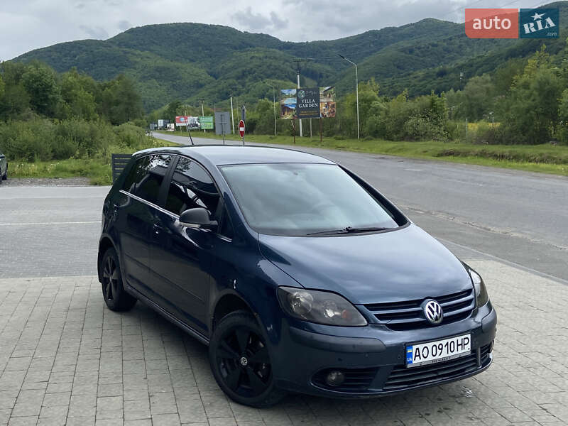 Хэтчбек Volkswagen Golf Plus 2007 в 