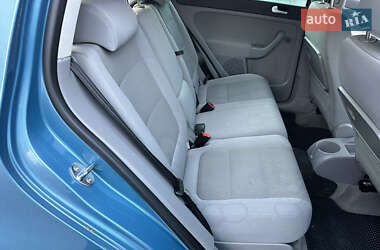 Хэтчбек Volkswagen Golf Plus 2005 в 