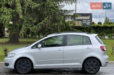 Хэтчбек Volkswagen Golf Plus 2009 в 