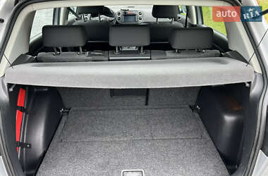Хэтчбек Volkswagen Golf Plus 2009 в 