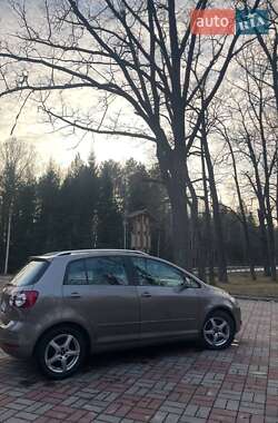 Хэтчбек Volkswagen Golf Plus 2009 в 