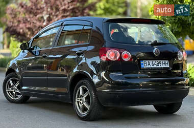 Хэтчбек Volkswagen Golf Plus 2005 в 
