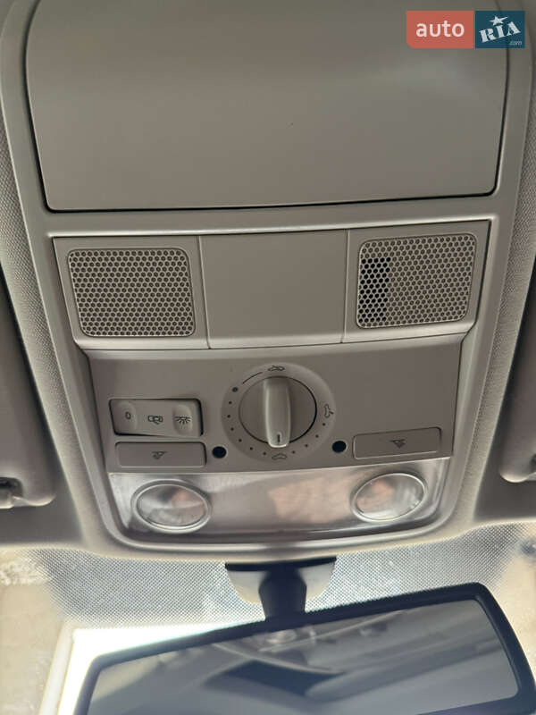 Хэтчбек Volkswagen Golf Plus 2006 в Нововолынске