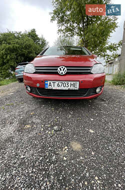 Хетчбек Volkswagen Golf Plus 2010 в 